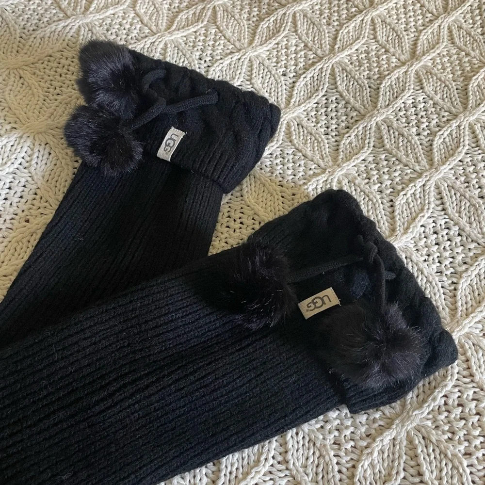 UGG Rain Boot Tall Knit Pom Pom
Socks - Picture 4 of 4